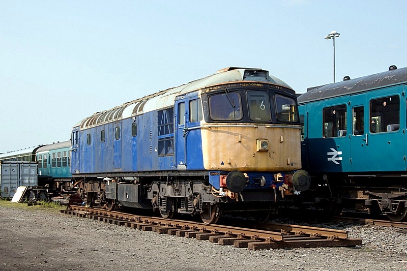 [wnxx] Stored/Scrap Locomotive Galleries: Class 31 to Class 37 » Class ...